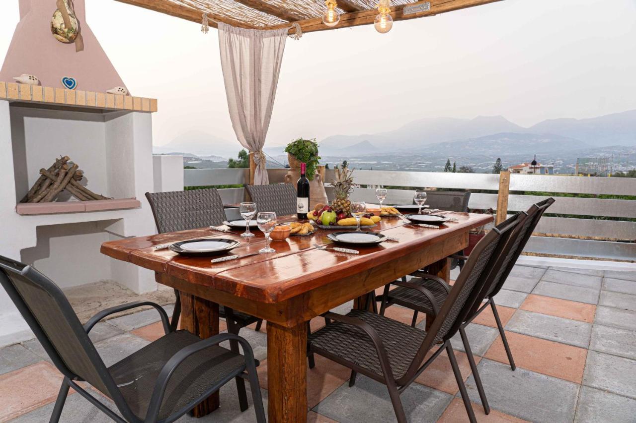 Haritos Holidays Home Pombia Exterior foto